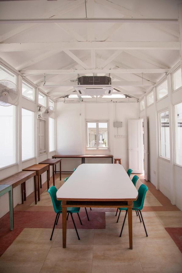 วายดับเบิลยูซีเอ กัวลาลัมเปอร์ Hostel ภายนอก รูปภาพ